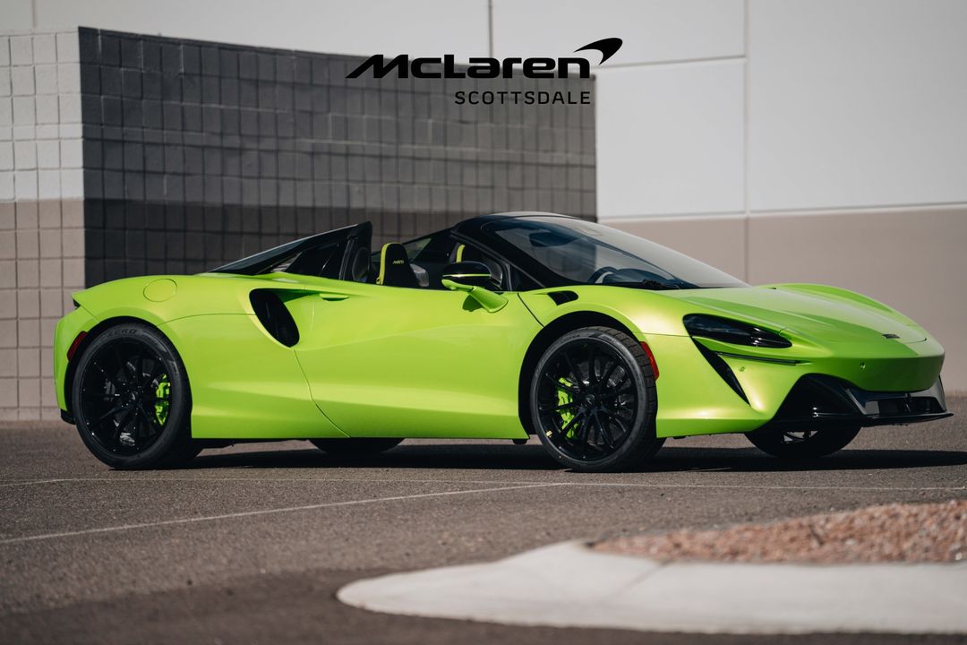 2025 MCLAREN ARTURA SPIDER