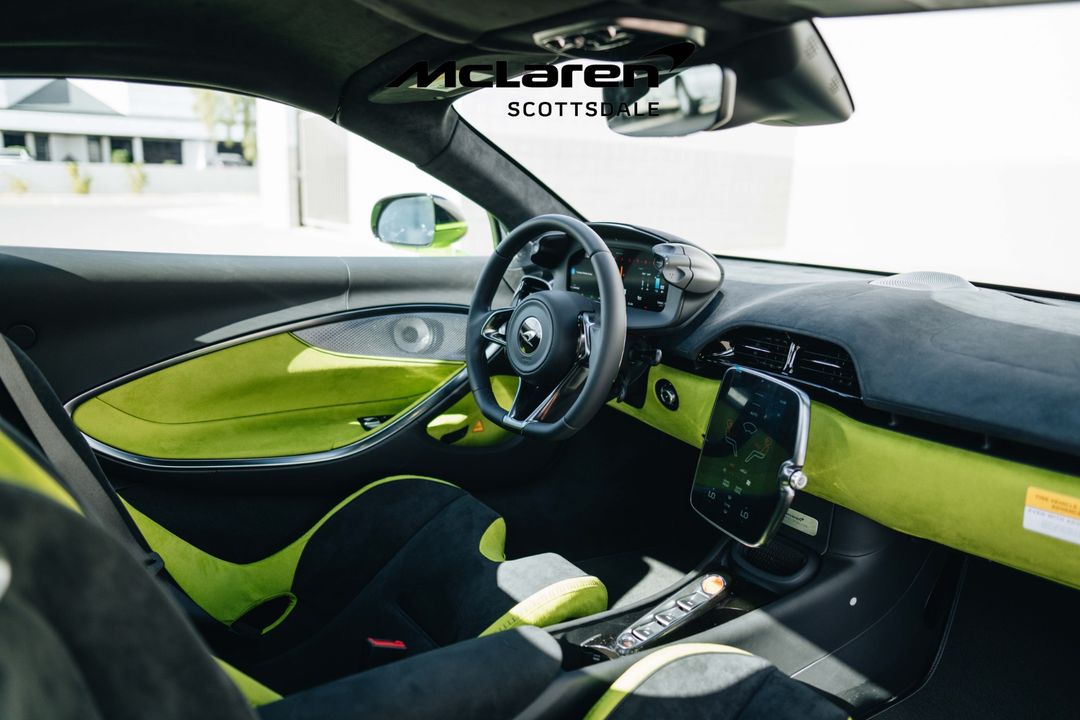 2025 MCLAREN ARTURA SPIDER