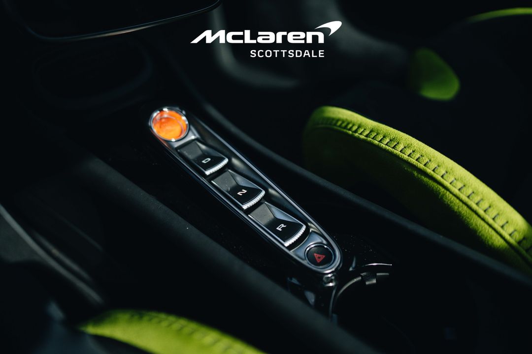 2025 MCLAREN ARTURA SPIDER