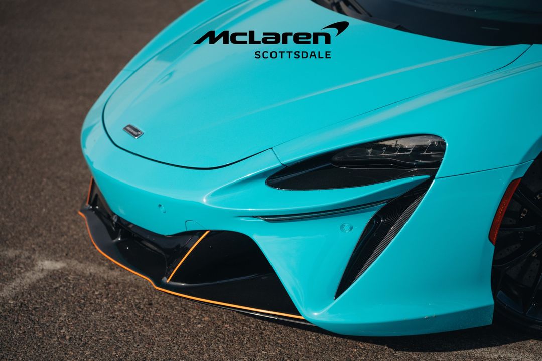 2023 MCLAREN ARTURA