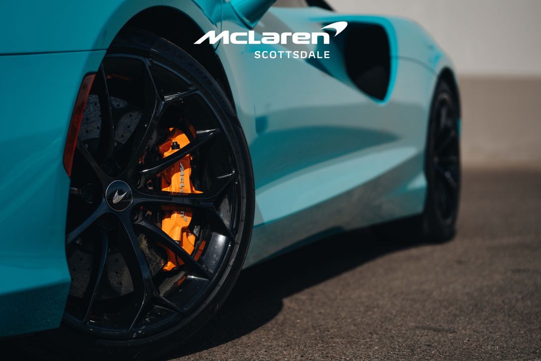 2023 MCLAREN ARTURA
