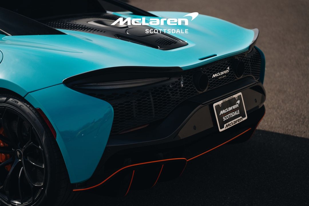 2023 MCLAREN ARTURA