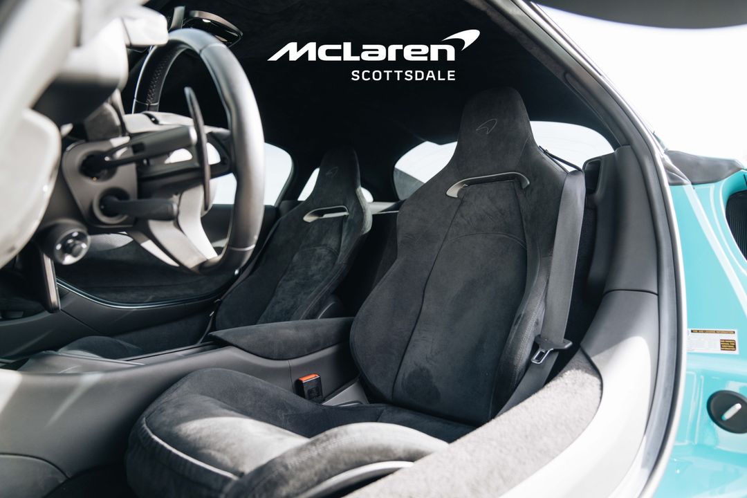 2023 MCLAREN ARTURA