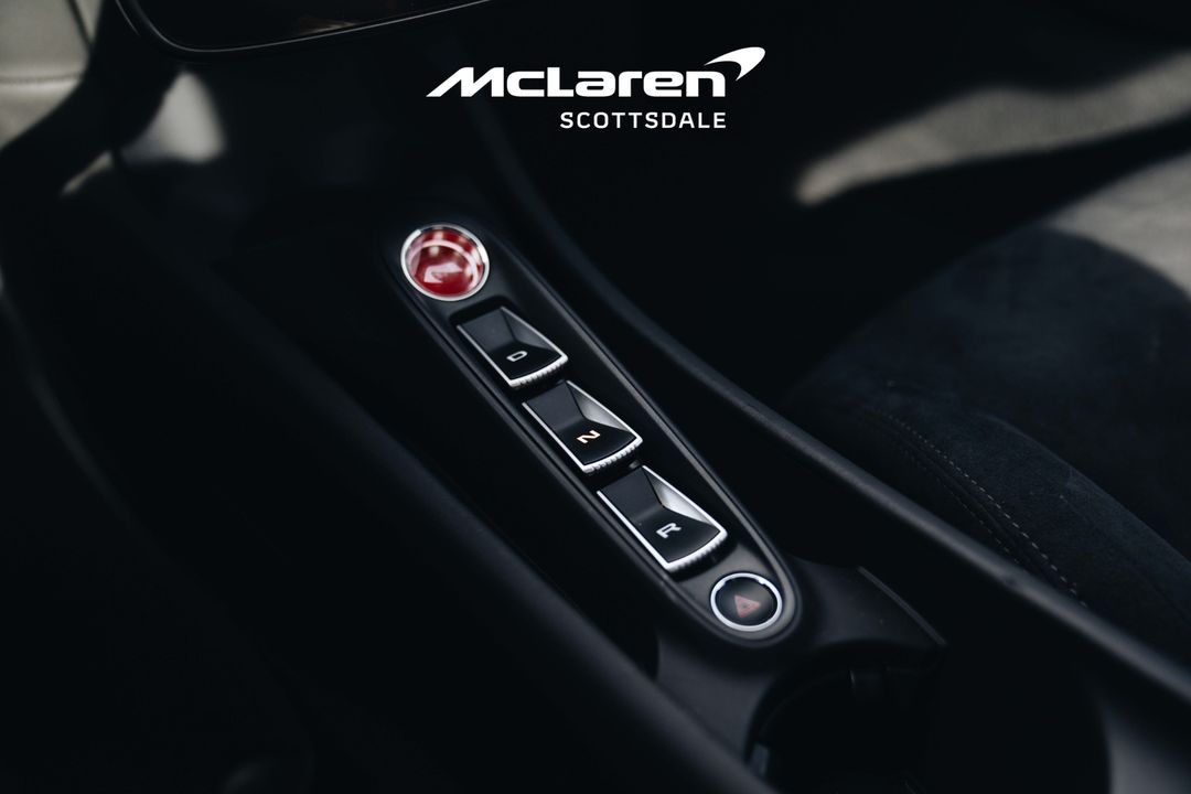 2023 MCLAREN ARTURA