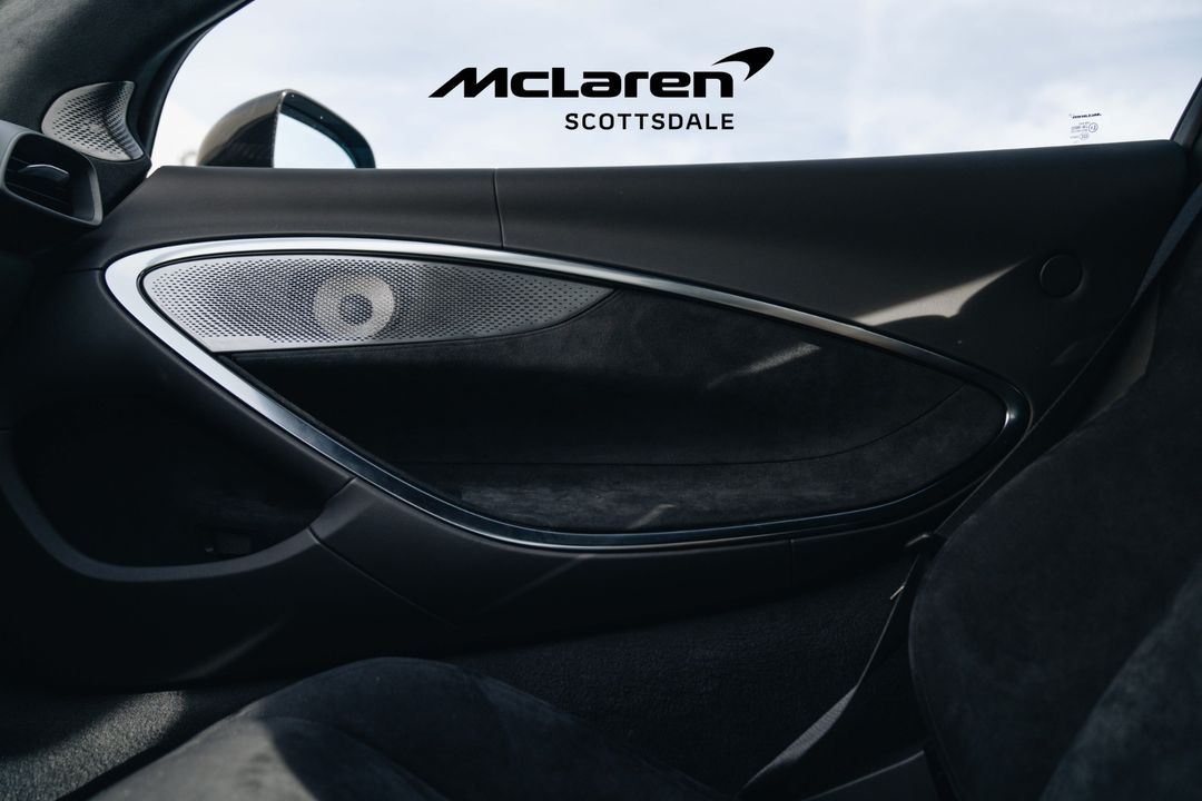 2023 MCLAREN ARTURA
