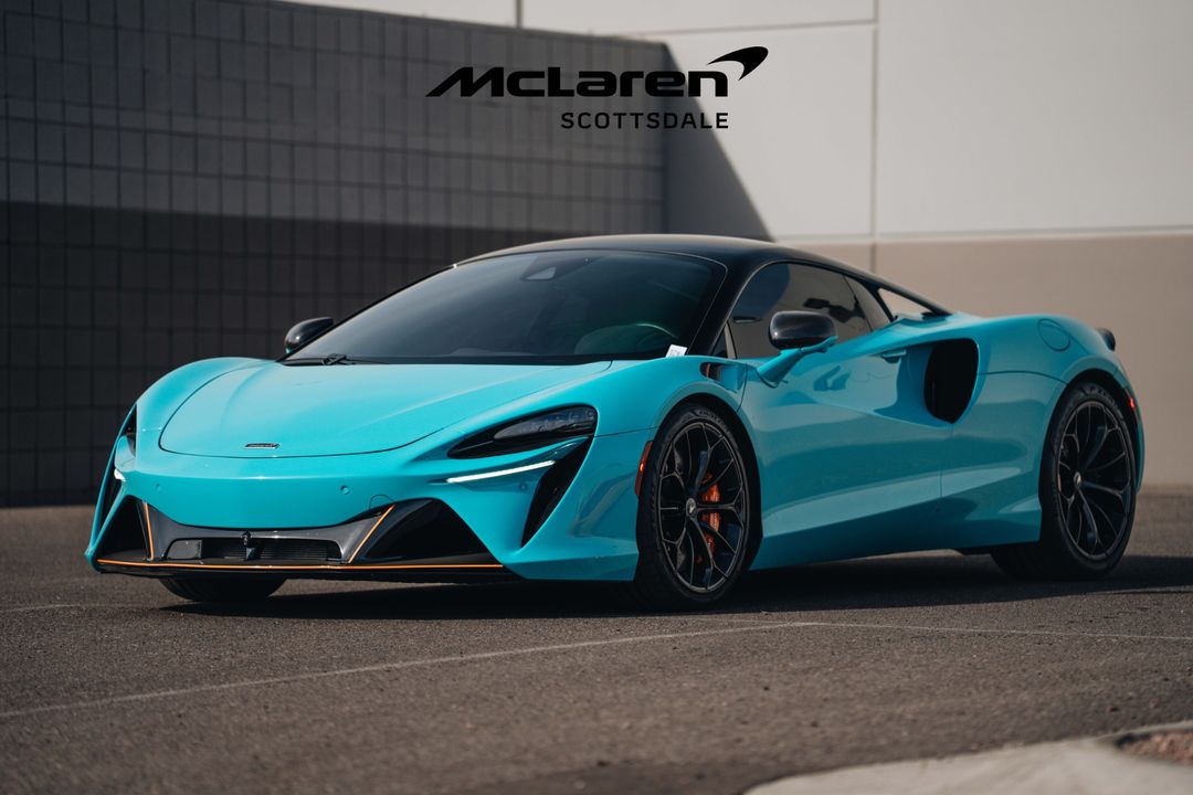 2023 MCLAREN ARTURA