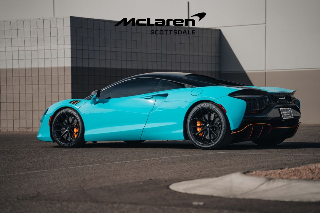 2023 MCLAREN ARTURA