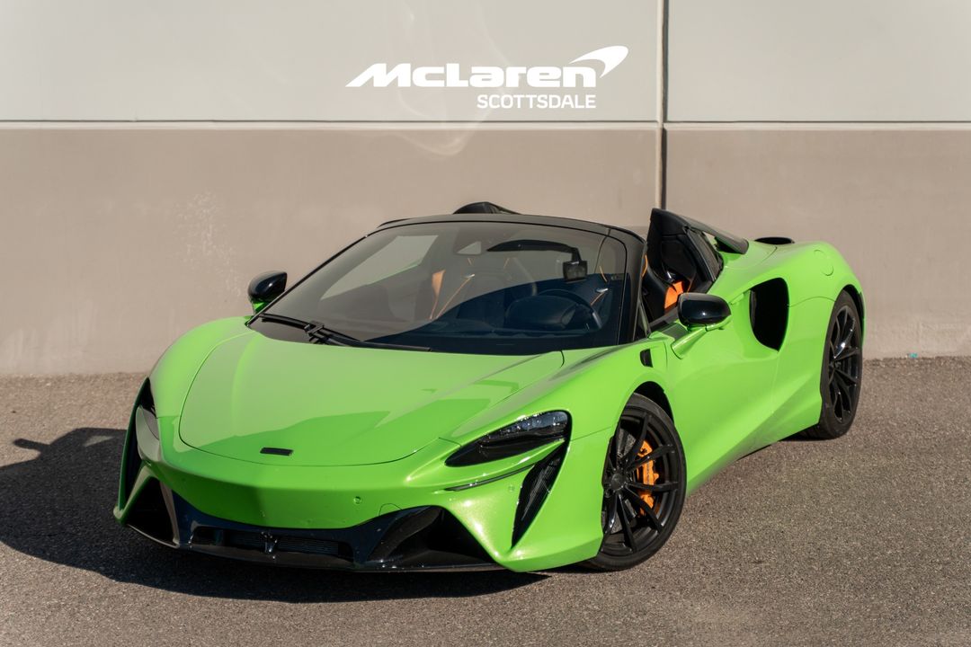2025 MCLAREN ARTURA