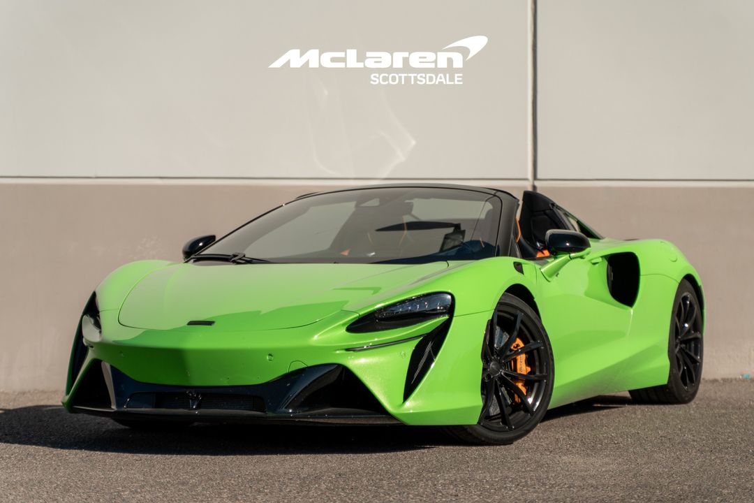 2025 MCLAREN ARTURA