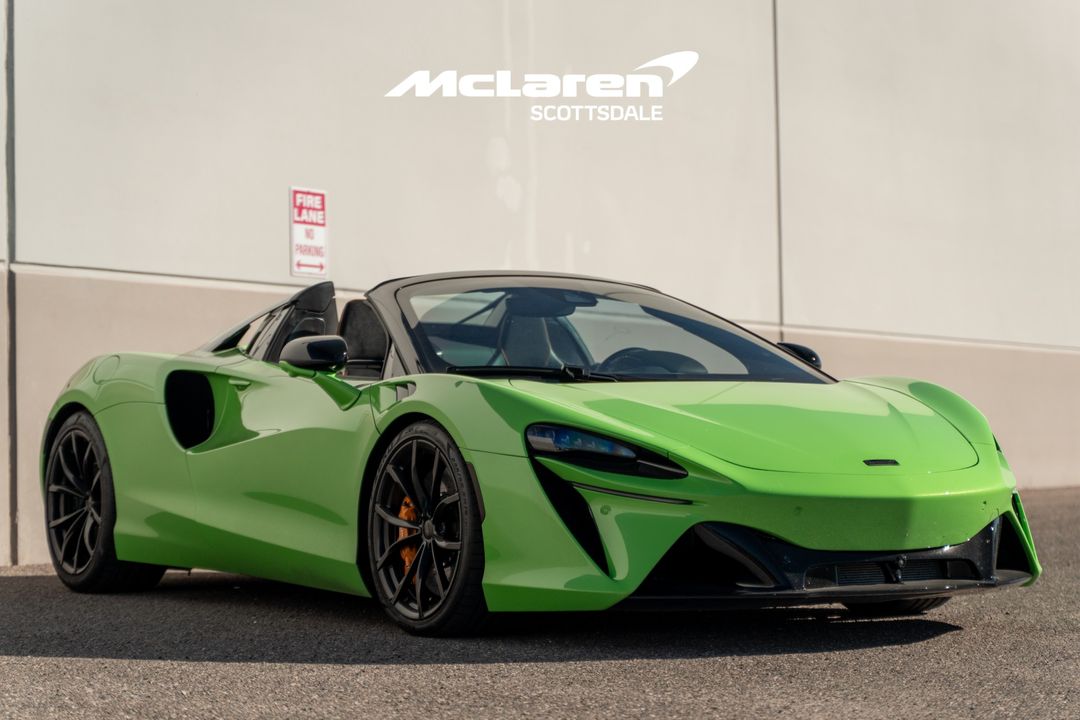 2025 MCLAREN ARTURA
