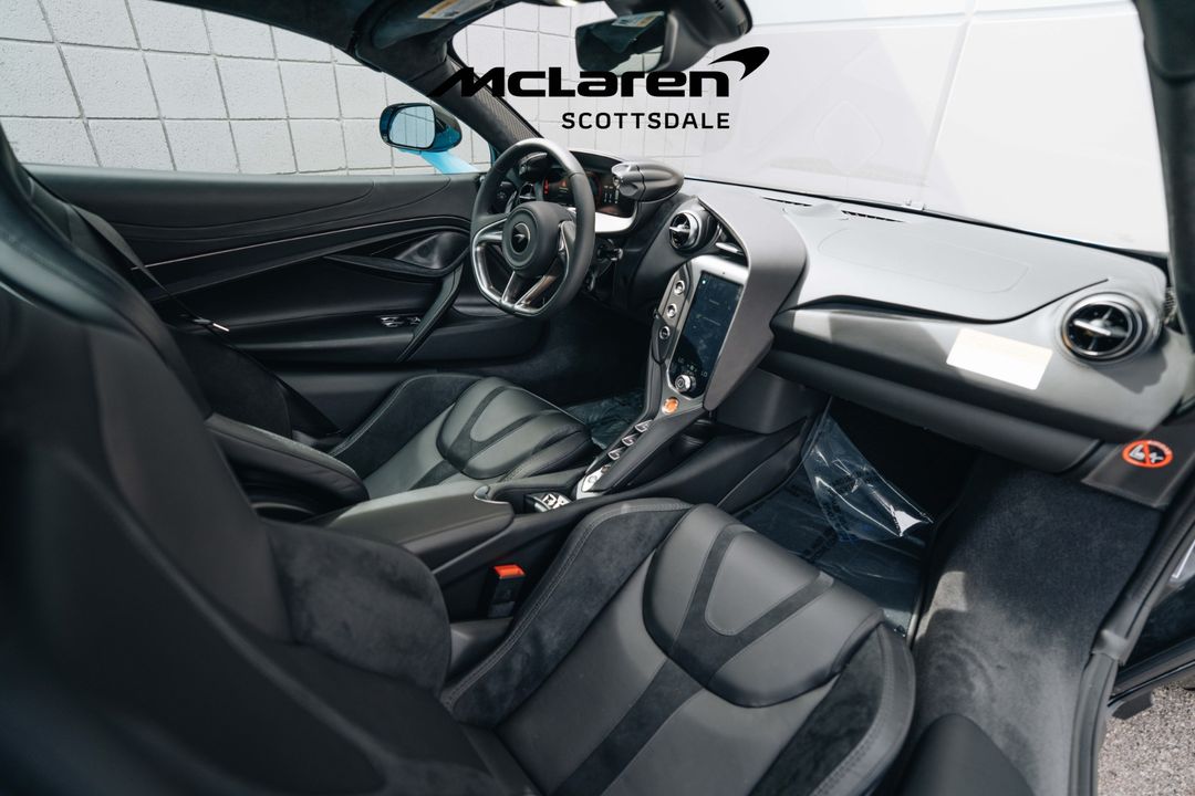 2025 MCLAREN 750S