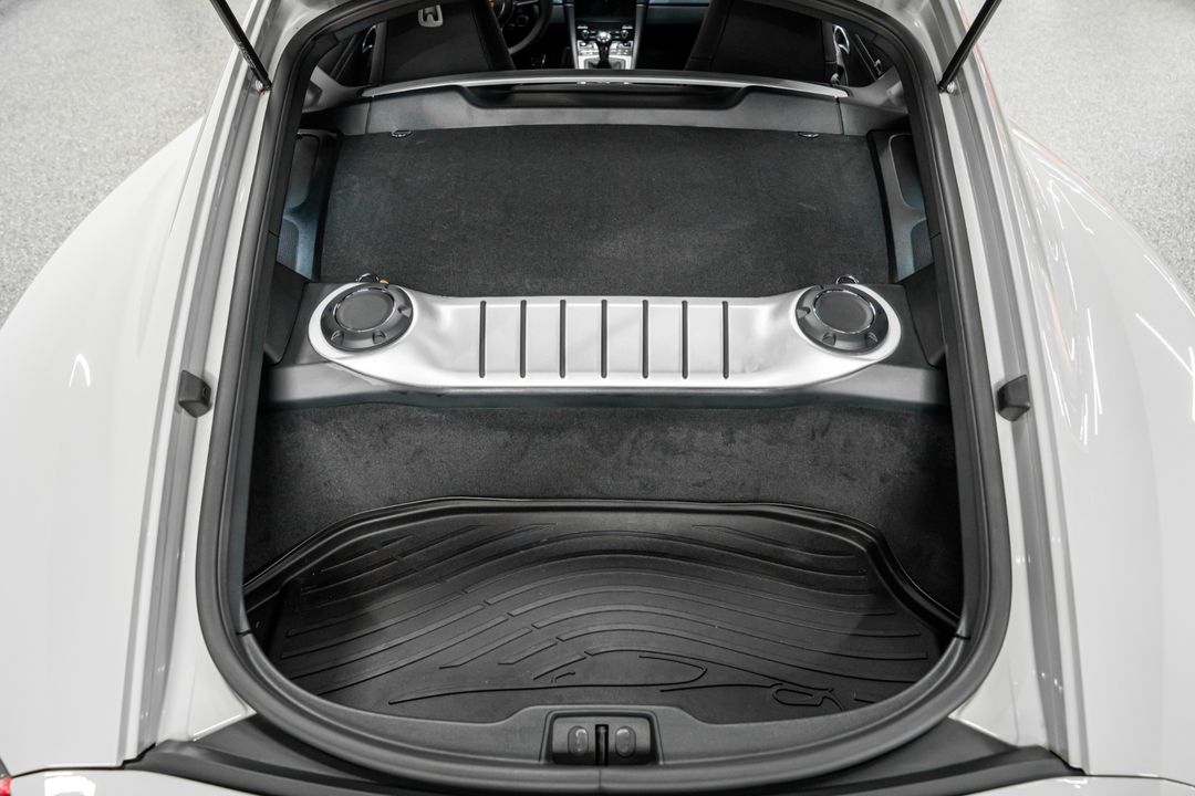 2025 Porsche 718 Cayman