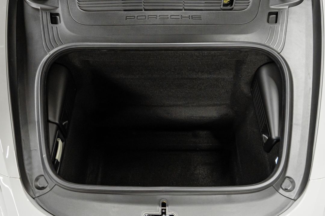 2025 Porsche 718 Cayman