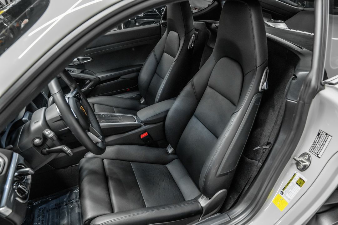 2025 Porsche 718 Cayman