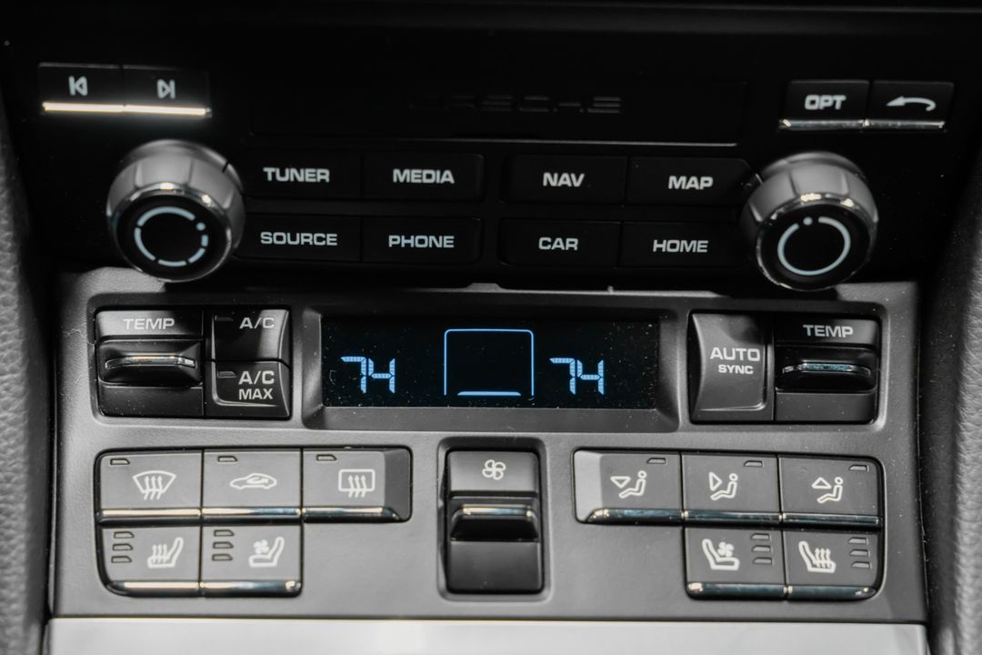 2025 Porsche 718 Cayman