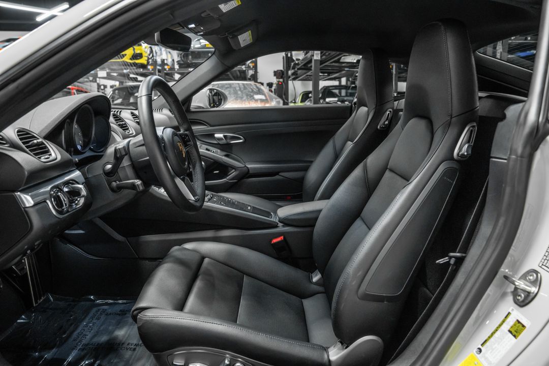 2025 Porsche 718 Cayman