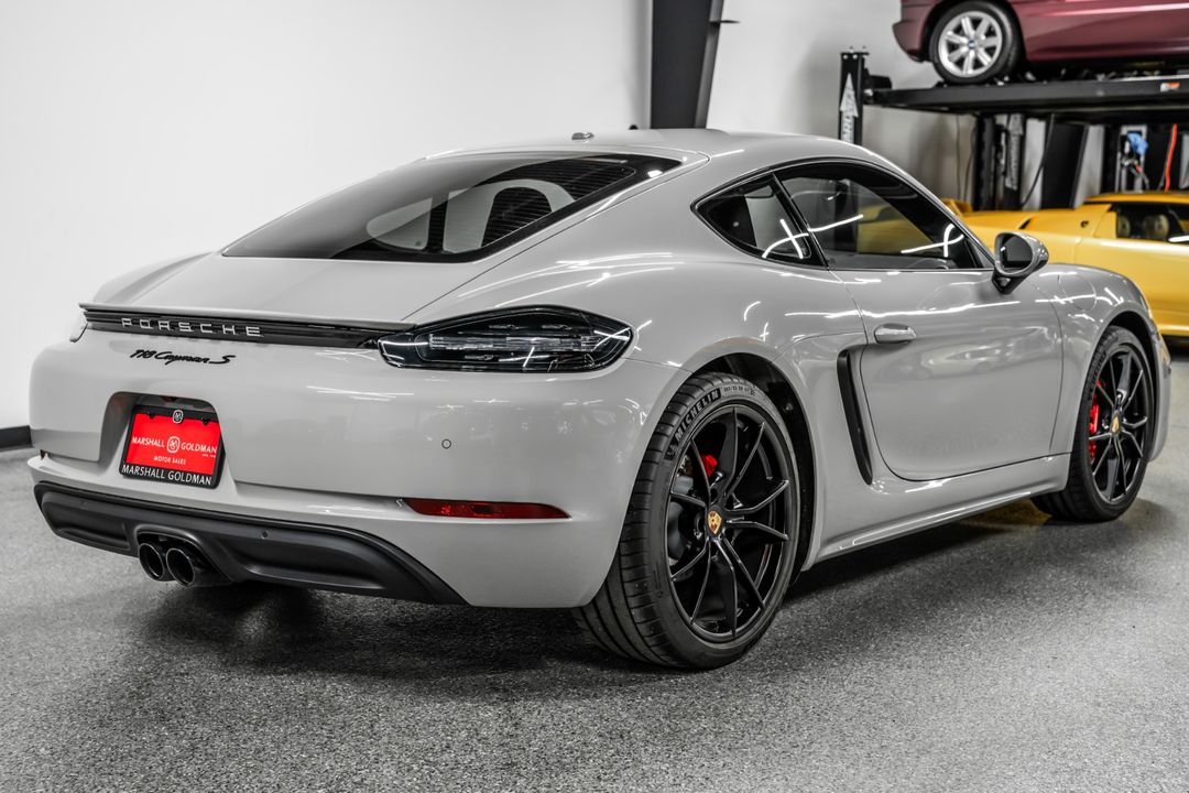 2025 Porsche 718 Cayman