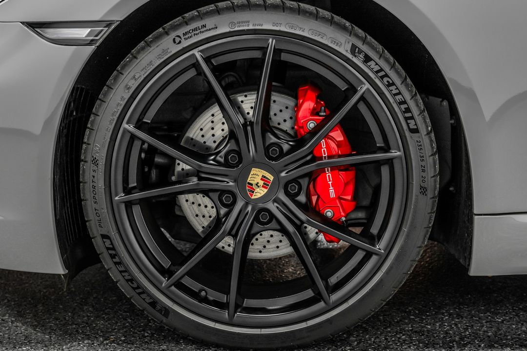 2025 Porsche 718 Cayman