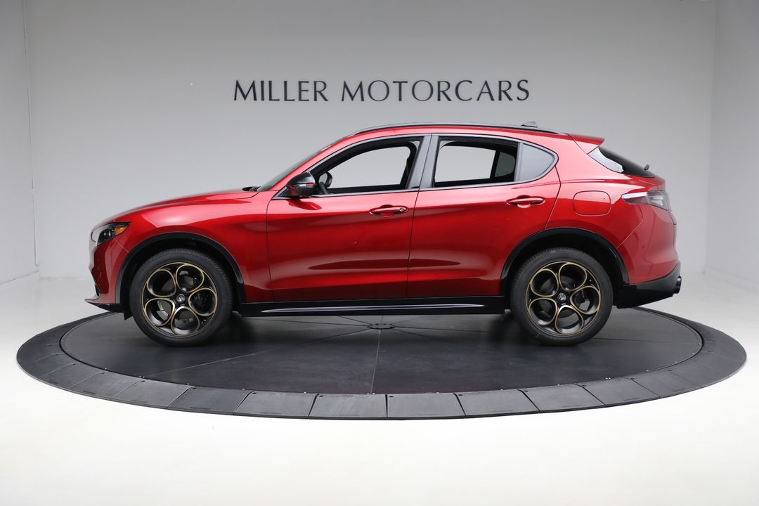 2025 Alfa Romeo Stelvio