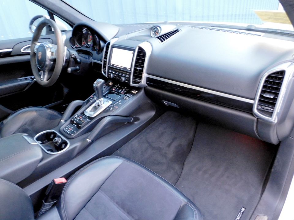 2013 Porsche Cayenne