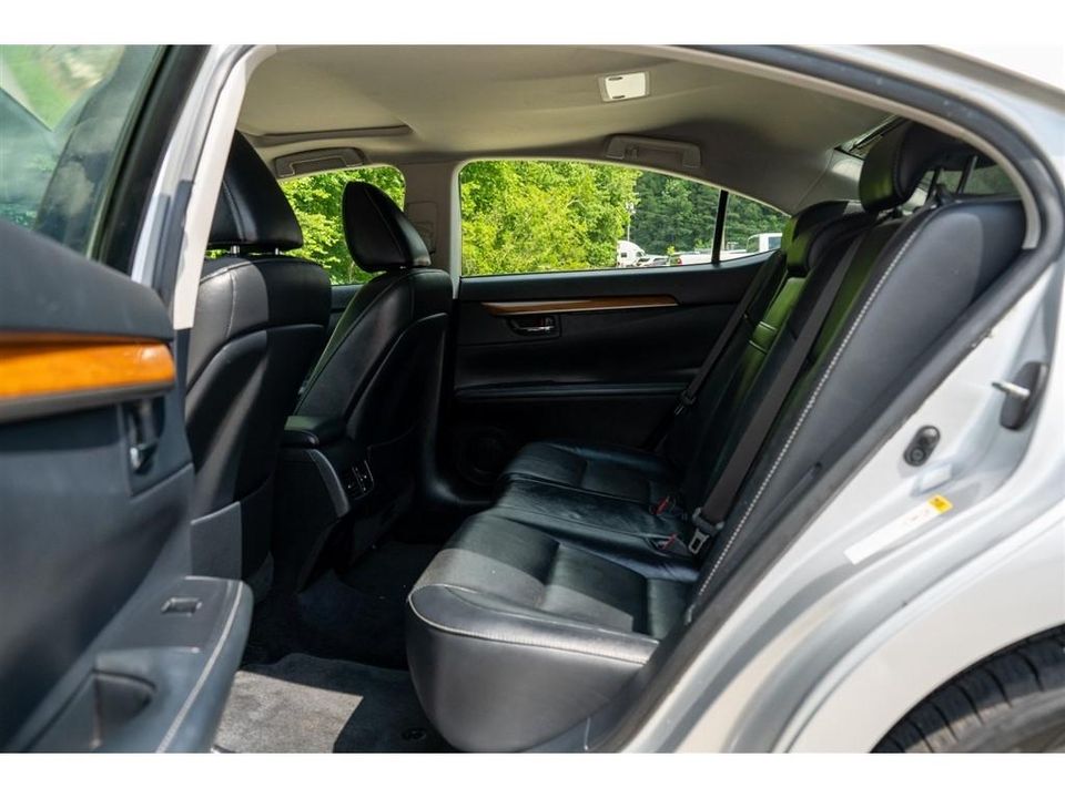 2014 Lexus ES 300h