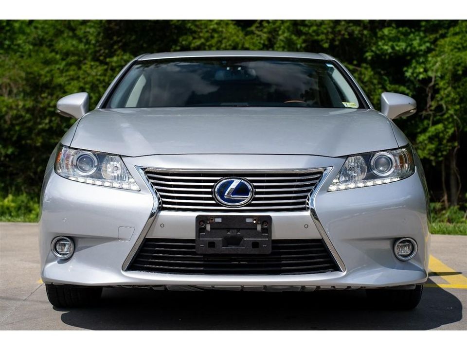 2014 Lexus ES 300h