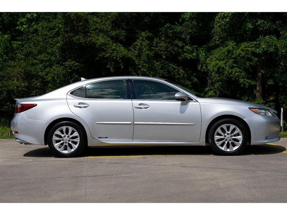2014 Lexus ES 300h