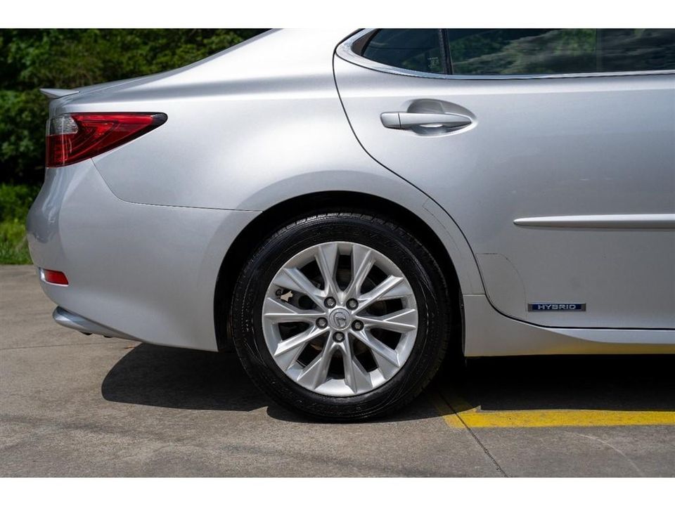2014 Lexus ES 300h