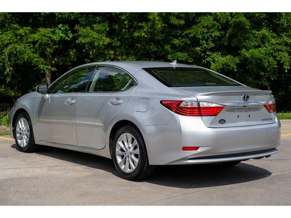 2014 Lexus ES 300h