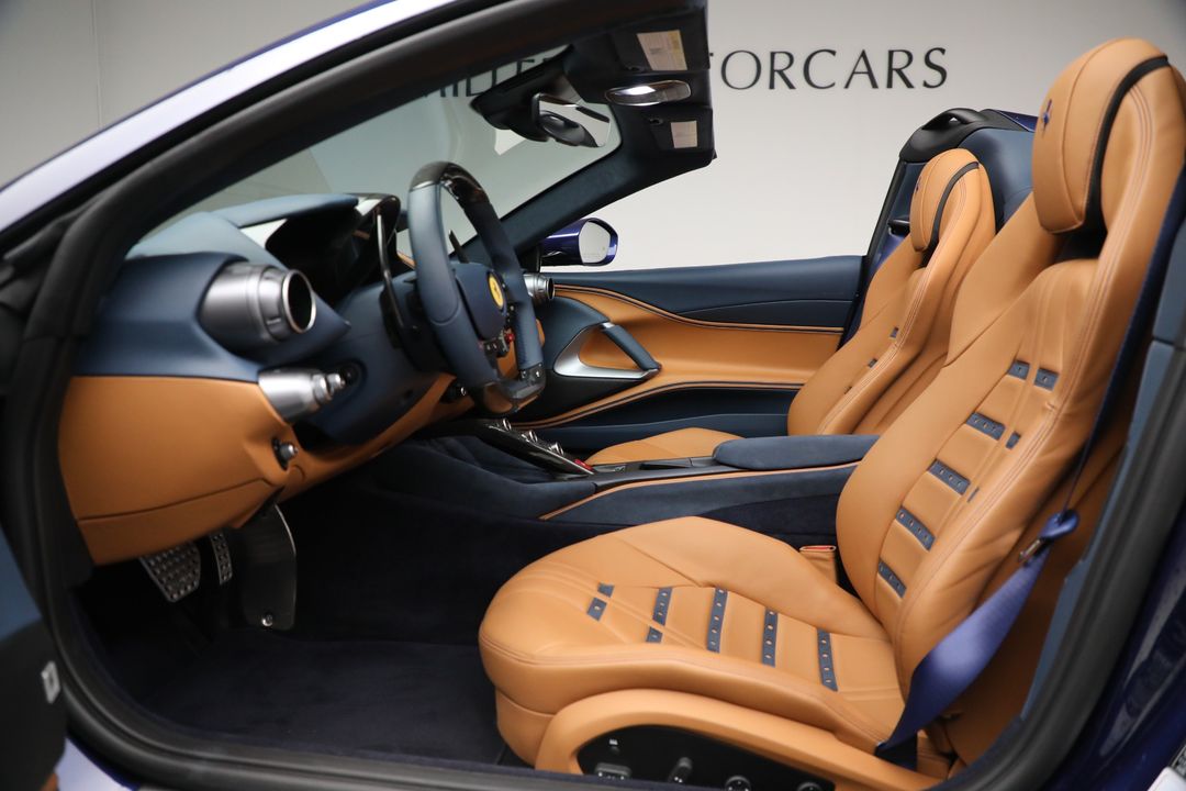 2023 Ferrari 812 GTS
