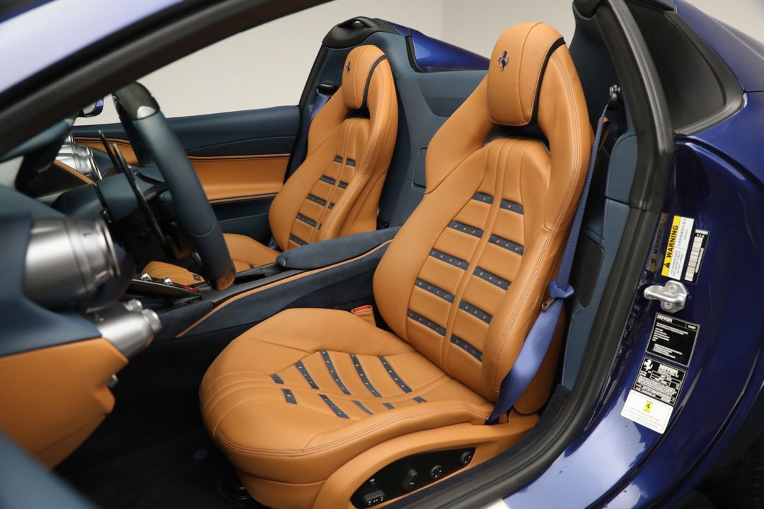 2023 Ferrari 812 GTS