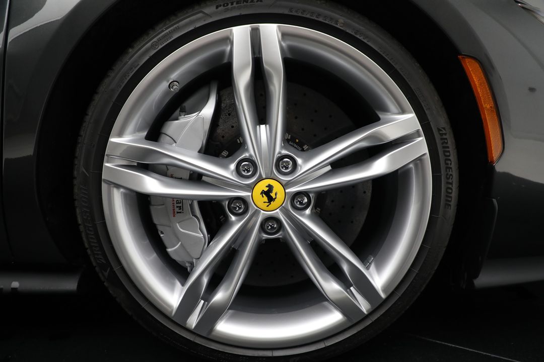 2023 Ferrari 296 GTB