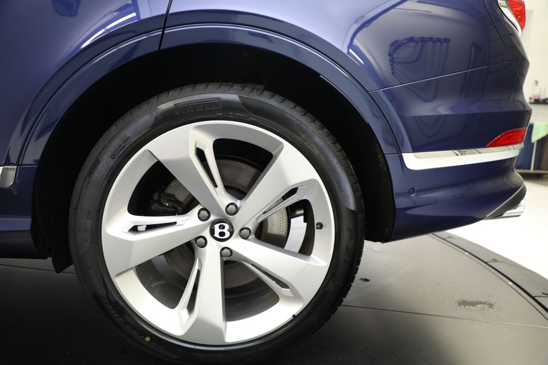 2023 Bentley Bentayga