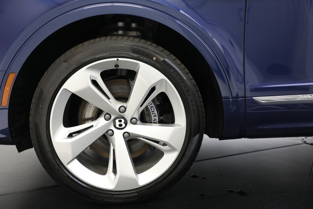 2023 Bentley Bentayga