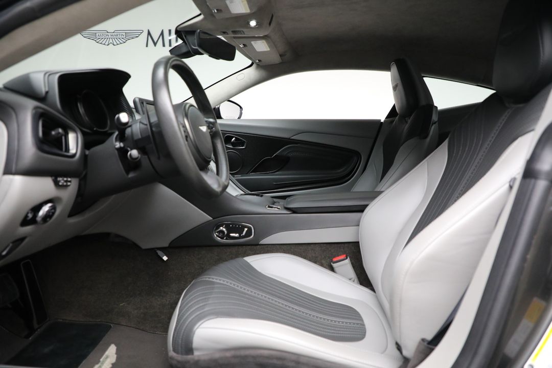 2019 Aston Martin DB11