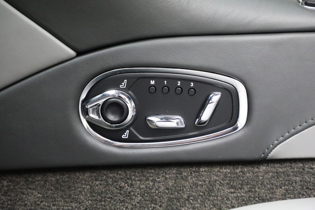 2019 Aston Martin DB11