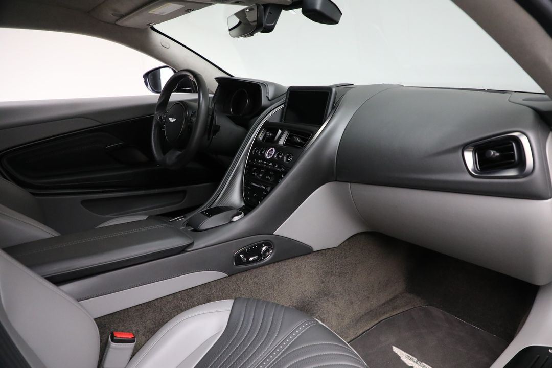 2019 Aston Martin DB11