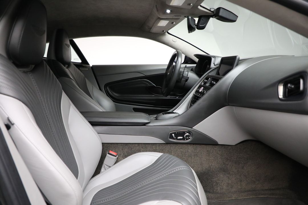 2019 Aston Martin DB11