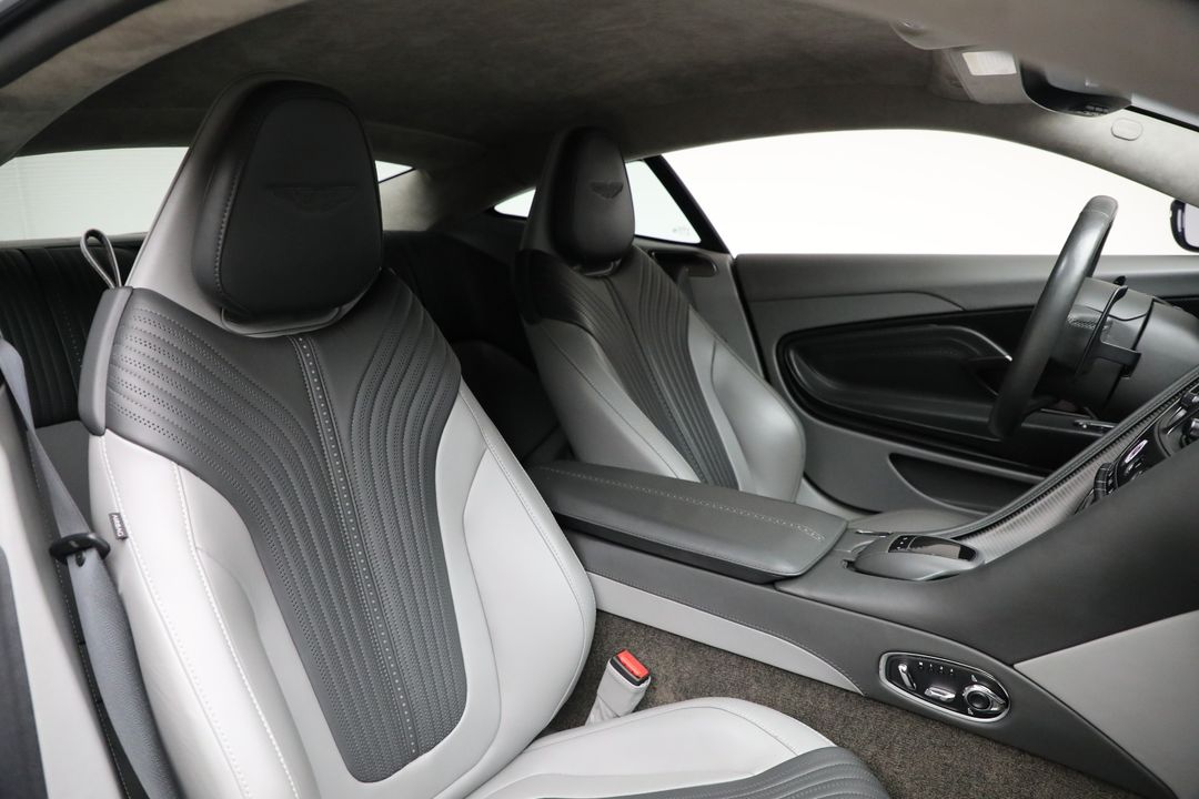 2019 Aston Martin DB11