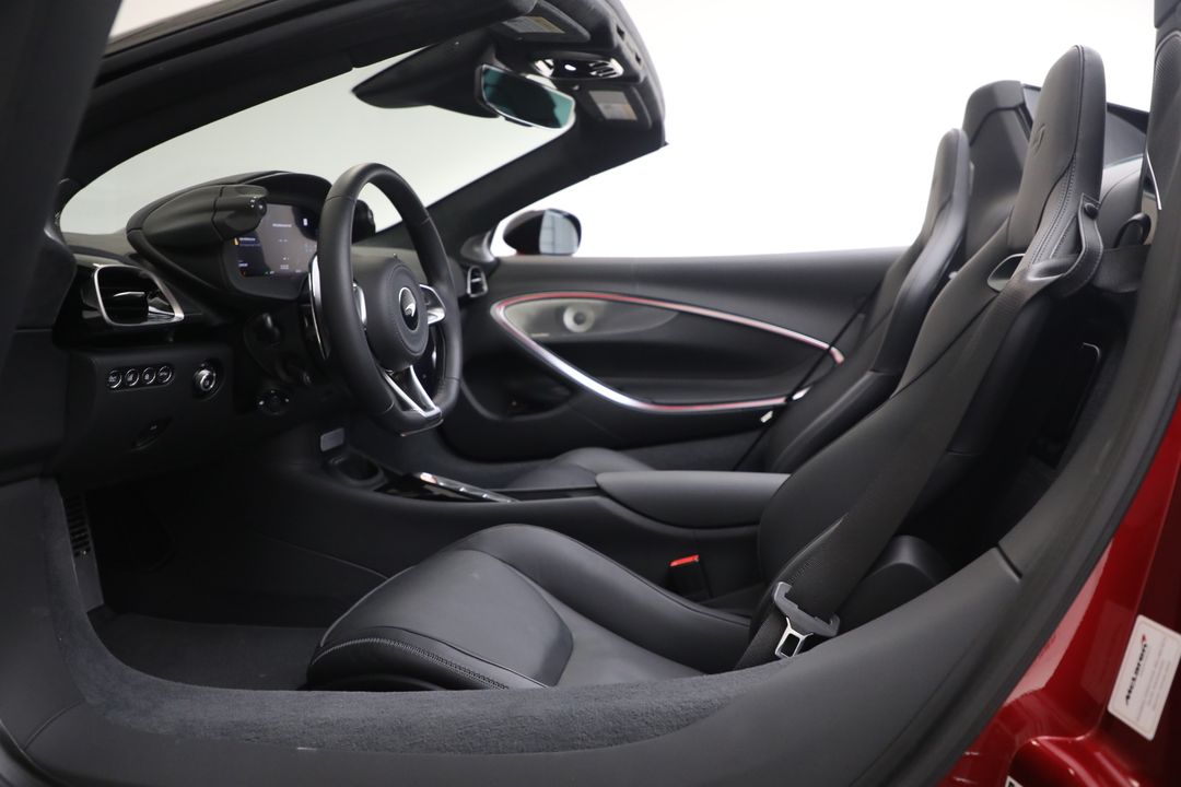 2025 McLaren Artura Spider