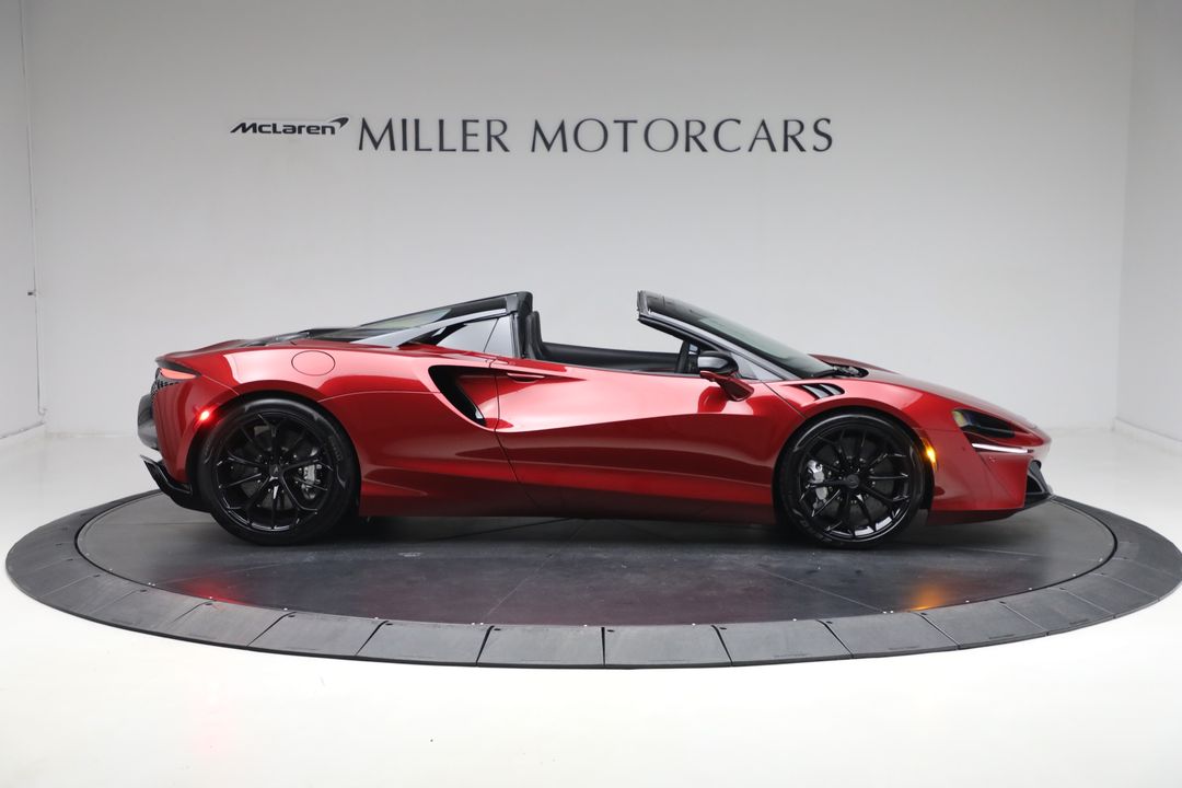 2025 McLaren Artura Spider