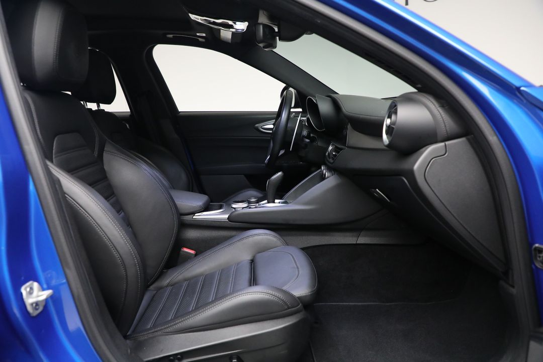 2022 Alfa Romeo Giulia