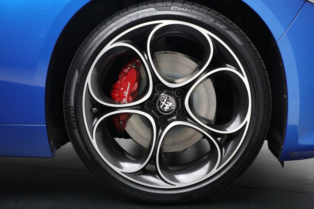 2022 Alfa Romeo Giulia