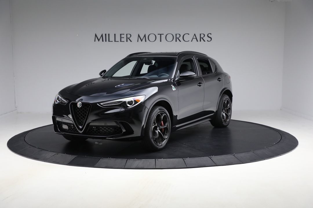 2022 Alfa Romeo Stelvio Quadrifoglio