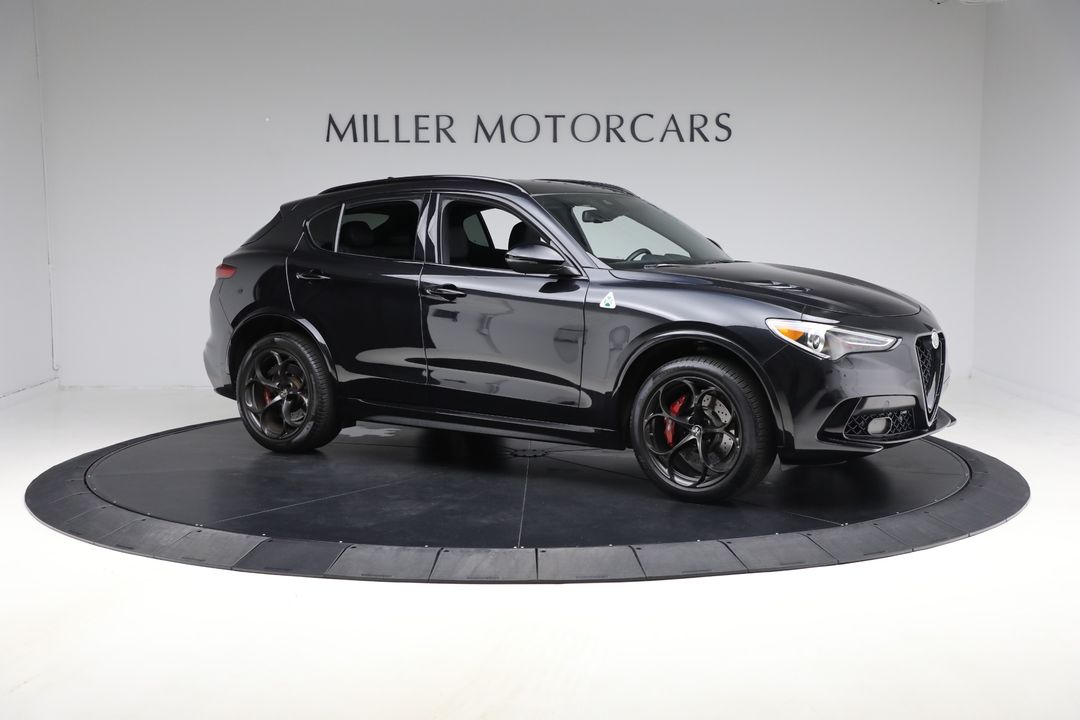 2022 Alfa Romeo Stelvio Quadrifoglio