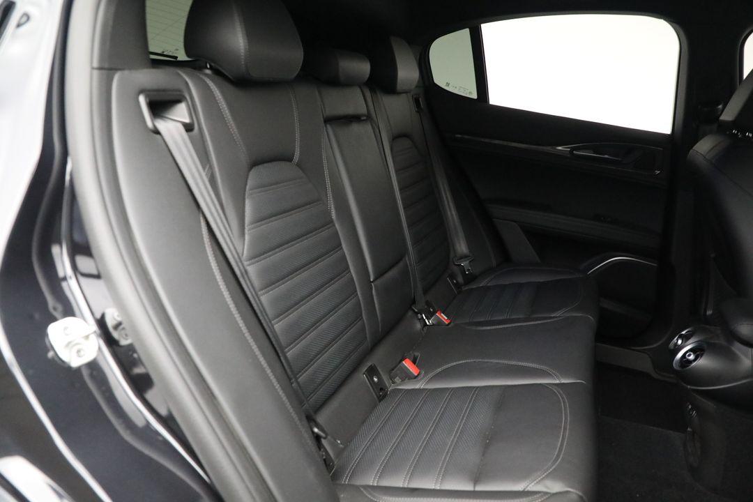 2022 Alfa Romeo Stelvio Quadrifoglio
