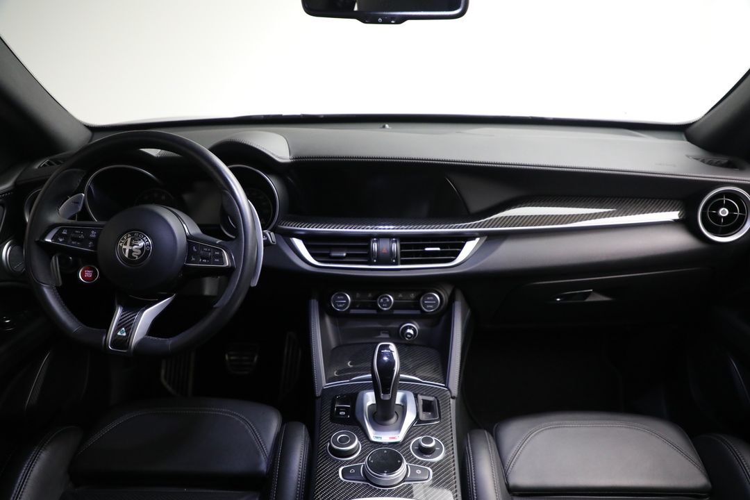 2022 Alfa Romeo Stelvio Quadrifoglio