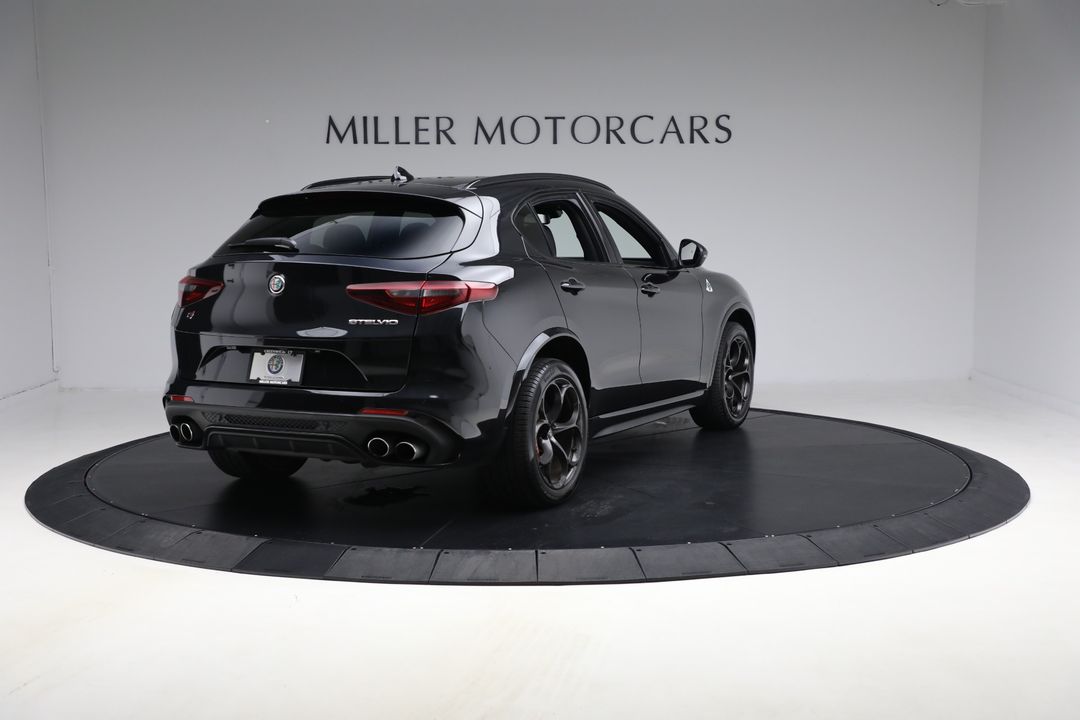 2022 Alfa Romeo Stelvio Quadrifoglio
