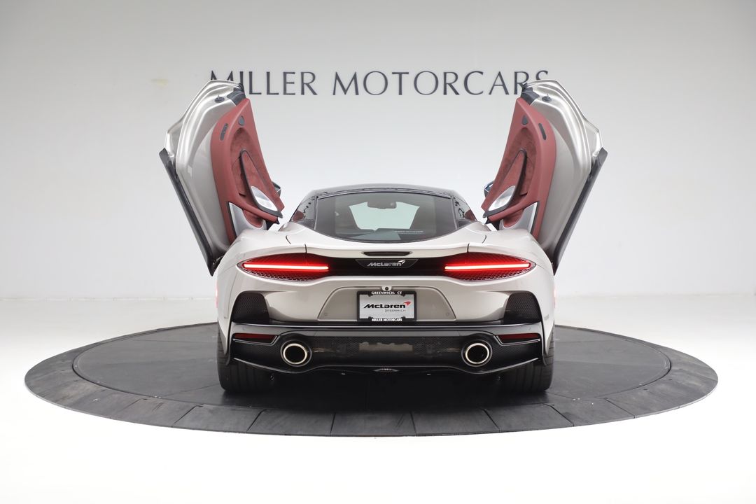 2023 McLaren GT