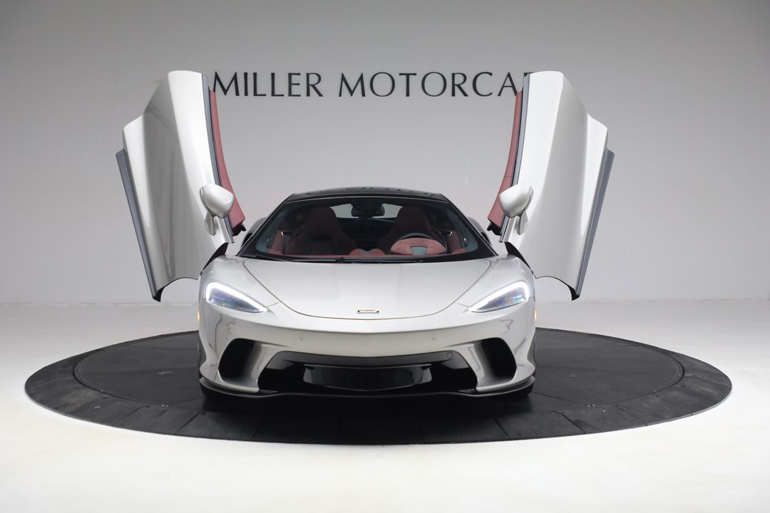 2023 McLaren GT